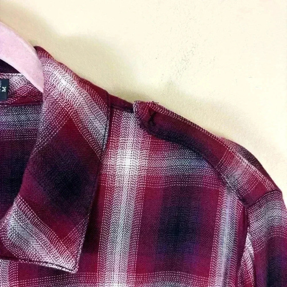 Sanctuary Maroon/White Plaid 100% Rayon Rolled Sleeves Snap Down Shirt Size M - Picture 8 of 16